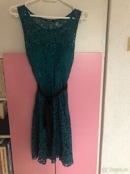 Šaty do tanečních