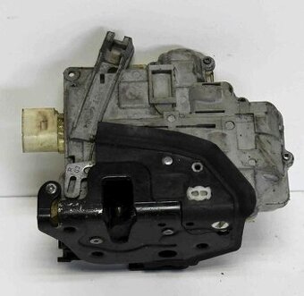 Zámek dveří Passat B6 - Škod Superb