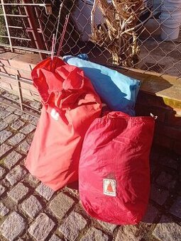 Prodám oplaštění na loď FD kosatka, Hlavní plachta, spinakr.