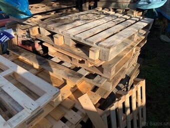 Drevo na topeni na zatop palety zhruba 100ks