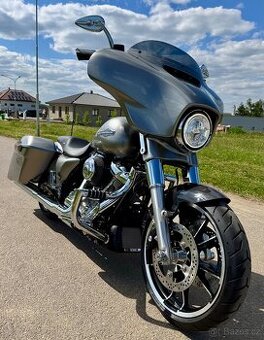 Harley-Davidson Street Glide 107 (2023)