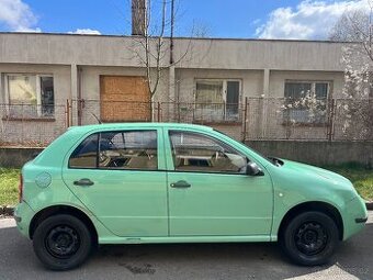 Škoda Fabia 1.4 MPI. Rok 2004. Tažné  Centrál…