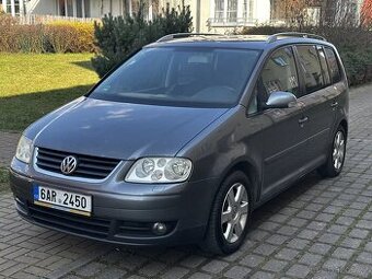 Volkswagen Touran 2.0 TDI 103kW Navi Manuál ALU kola Tažné