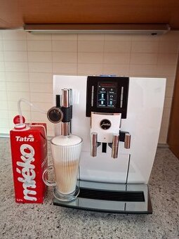 Kávovar Jura J6 Bílý