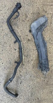 Hrdlo nádrže Mitsubishi Pajero 3.2 DID