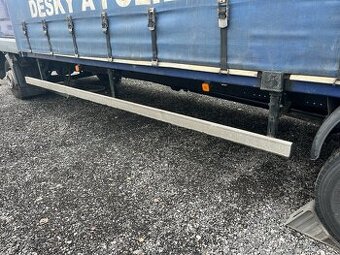 Podjezdové zábrany Man tgl