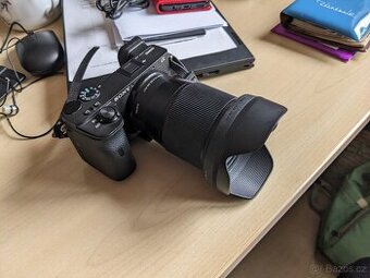Sony A6600, v záruce, super stav