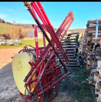 Polní postřikovač