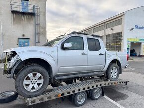 Nissan Navara D40 rv 06 2,5 D 126 kw automat