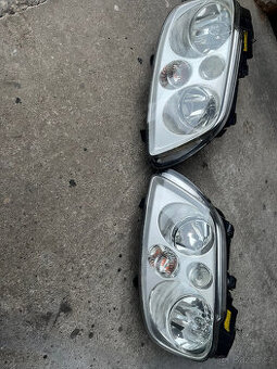 Světlomety VW Touran