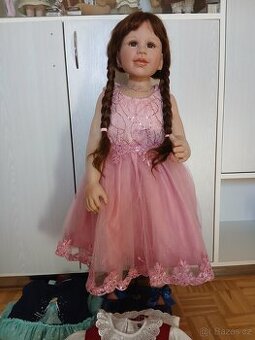 Vinylová sběratelská panenka