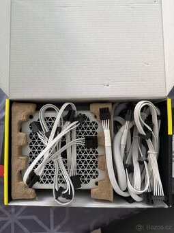 Corsair RM750 White (2021)
