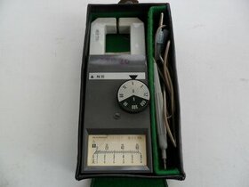 Kleštový ampérmetr PK111.