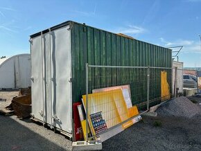 Nadstandartní skladový kontejner / 8 x 3 x 3m