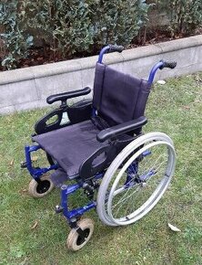 Invalidní vozík  skládací