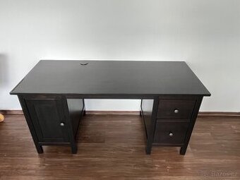 Pracovní stůl Hemnes