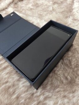 Samsung Galaxy S10 - 1
