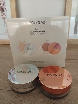 Douglas set sypkého pudru a bronzeru