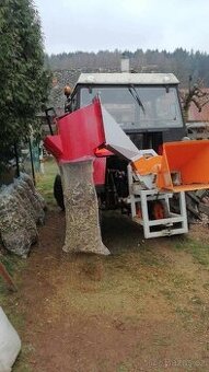 Rezervace do 4.5. Štěpkovač za traktor