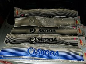 Samolepky na dveře auta škoda