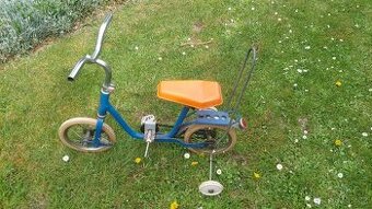 Retro trikolka