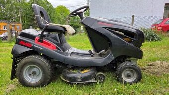 Zahradní traktor