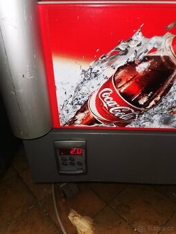 Prodám chladící vitrinu coca cola