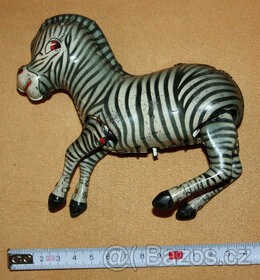 Hračka plechová zebra na klíček kolem 1970 hračky