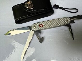 VICTORINOX Farmer Alox