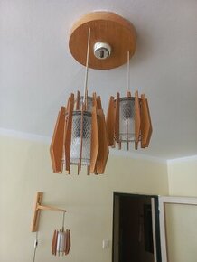 Centrální světlo + nástěná lampa