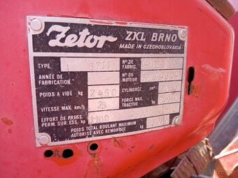 Zetor 6711 + rozmetadlo JF AV 30