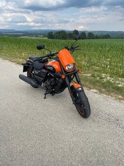 UM renegade sport s 125