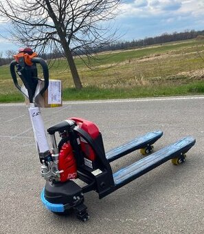 ELEKTRICKÝ PALETOVÝ VOZÍK O NOSNOSTI 1,5t