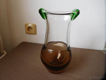 VÁZA - LADISLAV PALEČEK - ŠKRDLOVICE -HUTNÍ SKLO