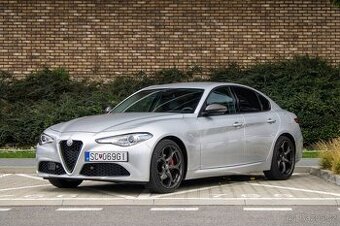 Alfa Romeo Giulia 2.0 GME AT