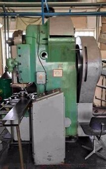 LE 160, excentrický lis vyrobený v roce 1960