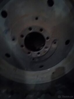 Traktorbagr bělorus