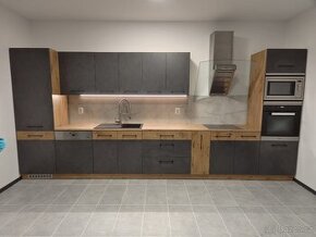 Vzorková levná  KUCHYNEPROTEBE VIGO 450 cm za super cenu