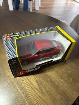 Alfa Romeo Giulia 1:24