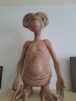 E.T.MIMOZEMSTAN TERESTRIALS -SBERATELSKA FIGURA.