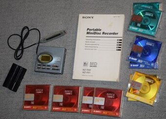 Minidisc Sony MZ-R91, manual, AA adapter, manual, MD disky
