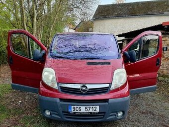 Opel Vivaro 2,5 CDTI, 107 KW.