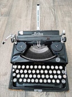 STAROŽITNÝ KUFŘÍKOVÝ PSACÍ STROJ ERIKA 6 A.-G. Vorm. Seidel