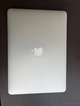Macbook air 2017 nova baterka super vydrz