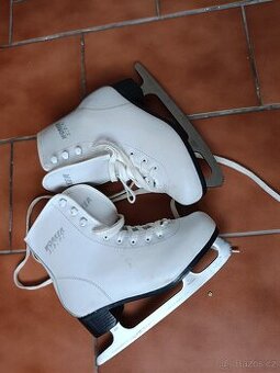 Dívčí brusle