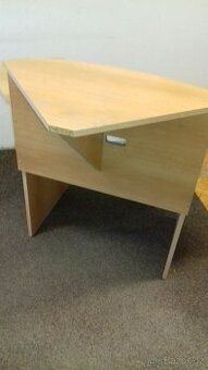 Počítačový stůl