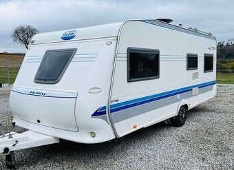 Karavan Hobby  560