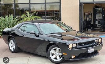 VYMĚNÍM DODGE CHALLENGER 3.6, NOVÝ V ČR