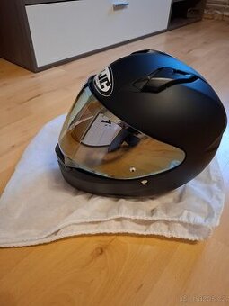 HJC - přilba na motorku