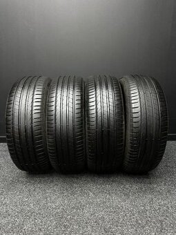 Sada pneu Pirelli 235/55/18 100V